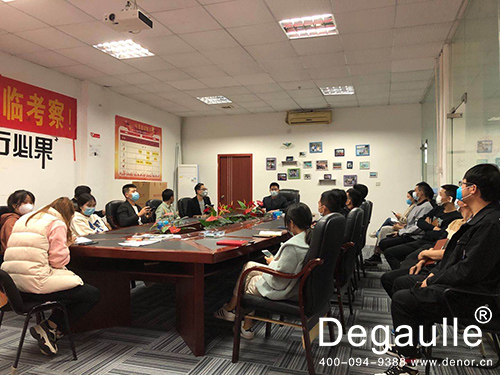 戴高樂(lè)泳池設(shè)備廠家