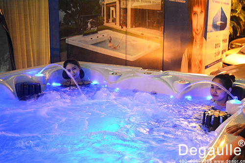 無(wú)邊際泳池