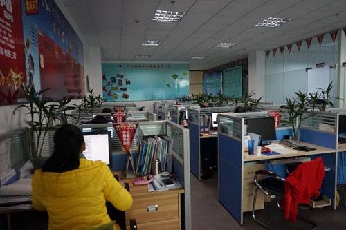 別墅<a class='keys' title='點(diǎn)擊查看關(guān)于整體泳池的相關(guān)信息' target='_blank'>整體泳池</a>工程