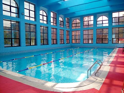 湖北宜昌798健身俱樂部室內(nèi)恒溫泳池工程