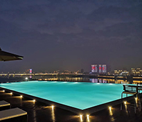 四川南充高坪銳士健身室外泳池恒溫工程 四川南充高坪銳士健身室外泳池恒溫工程